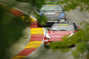 Selin Rollan's and Nikko Reger's Mazda MX-5 Cups