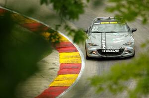Alex Bachoura's Mazda MX-5 Cup
