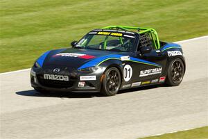 Nikko Reger's Mazda MX-5 Cup