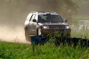 A Toyota 4Runner sweeps SS6, Camp 3 South.