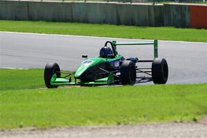 Robert Wright's Van Diemen Élan DP08