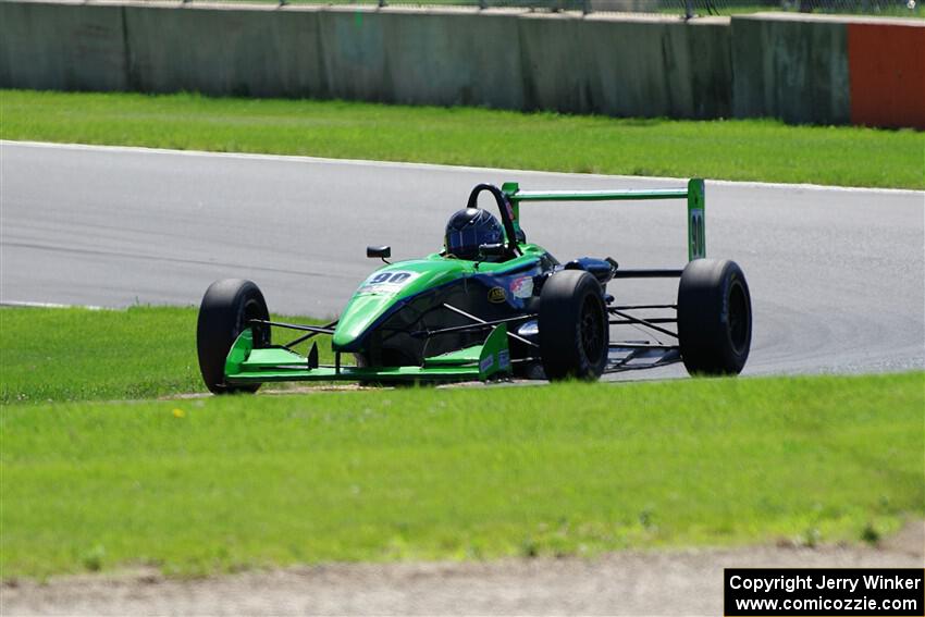 Robert Wright's Van Diemen Élan DP08