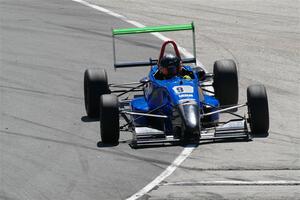 Cooper Travis' Van Diemen Élan DP08 goes wide at Canada Corner.