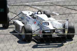 Steve Hamilton's JDR F1000 spins off at Canada Corner.