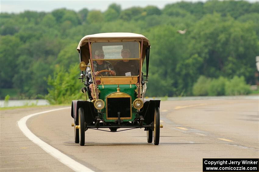 Winston Peterson's 1911 Maxwell