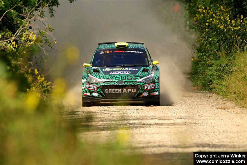 Alastair Scully / Stefan Trajkov Hyundai i20 R5 on SS3, Refuge I.