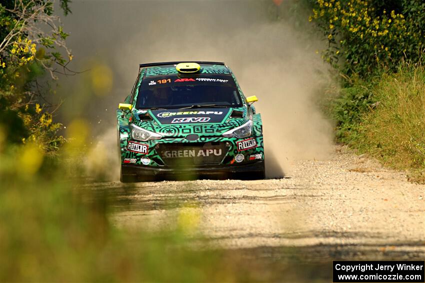 Alastair Scully / Stefan Trajkov Hyundai i20 R5 on SS3, Refuge I.