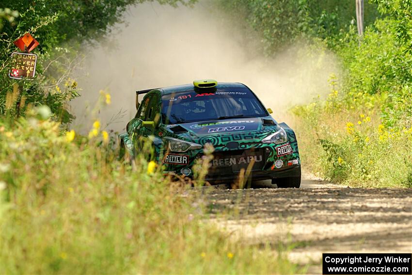 Alastair Scully / Stefan Trajkov Hyundai i20 R5 on SS3, Refuge I.