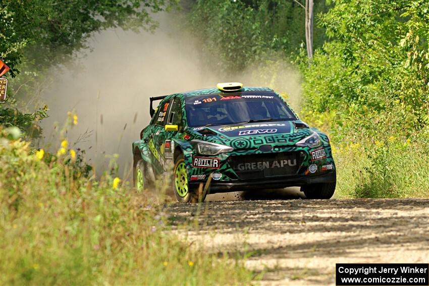 Alastair Scully / Stefan Trajkov Hyundai i20 R5 on SS3, Refuge I.