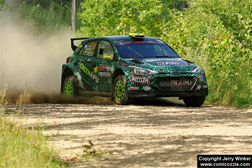 Alastair Scully / Stefan Trajkov Hyundai i20 R5 on SS3, Refuge I.