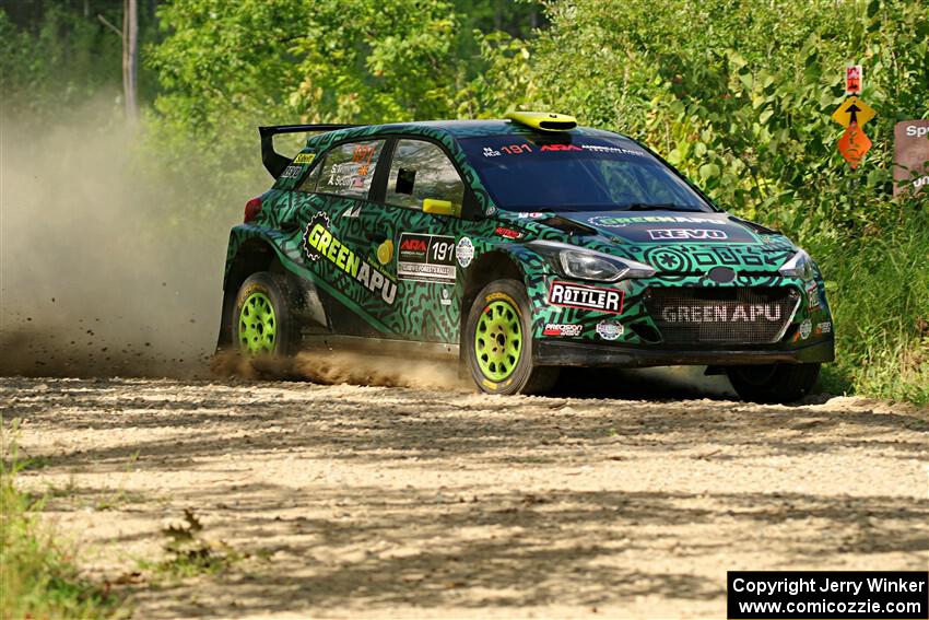Alastair Scully / Stefan Trajkov Hyundai i20 R5 on SS3, Refuge I.
