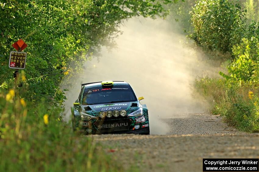 Alastair Scully / Stefan Trajkov Hyundai i20 R5 on SS7, Refuge II.