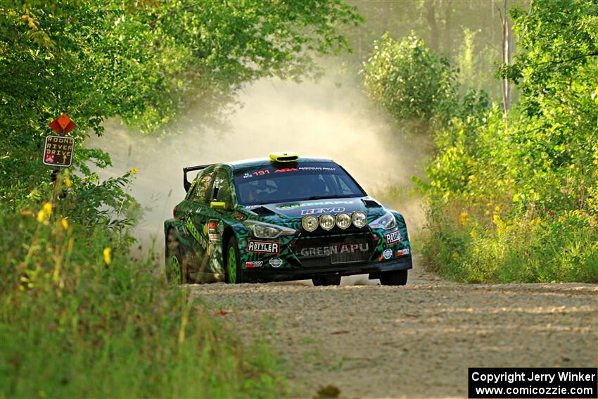 Alastair Scully / Stefan Trajkov Hyundai i20 R5 on SS7, Refuge II.