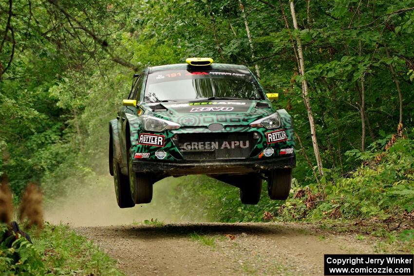 Alastair Scully / Stefan Trajkov Hyundai i20 R5 on SS15, Otterkill II.