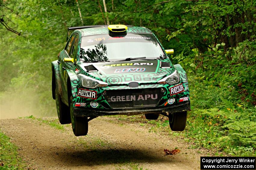 Alastair Scully / Stefan Trajkov Hyundai i20 R5 on SS15, Otterkill II.