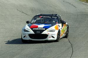 Glenn McGee's Mazda MX-5 Cup