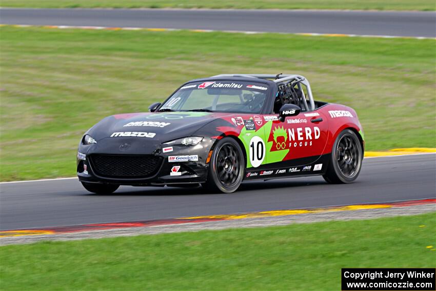 Thomas Annunziata's Mazda MX-5 Cup