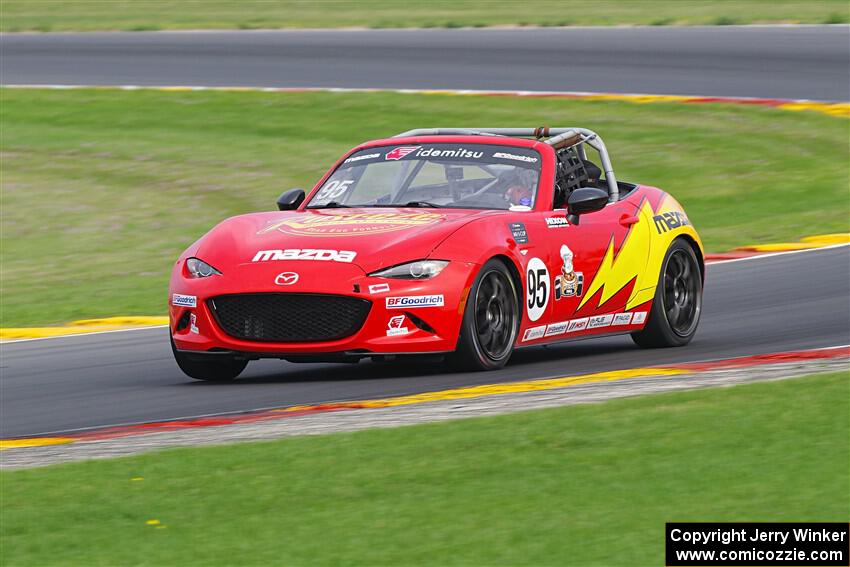 Farhan Siddiqi's Mazda MX-5 Cup