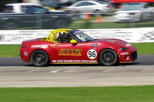 Jared Thomas' Mazda MX-5 Cup