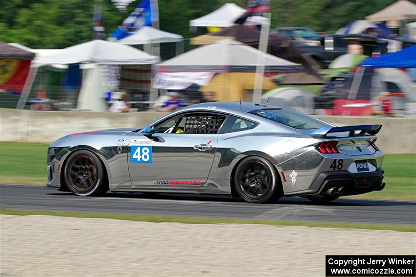 Zachry Lee's Ford Mustang Dark Horse R
