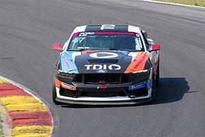 Wesley Slimp's Ford Mustang Dark Horse R