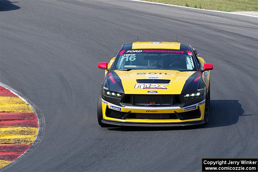 Gabe Tesch's Ford Mustang Dark Horse R