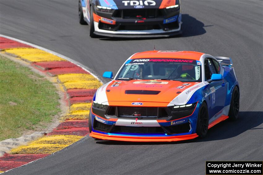 Mike Stillwagon's Ford Mustang Dark Horse R