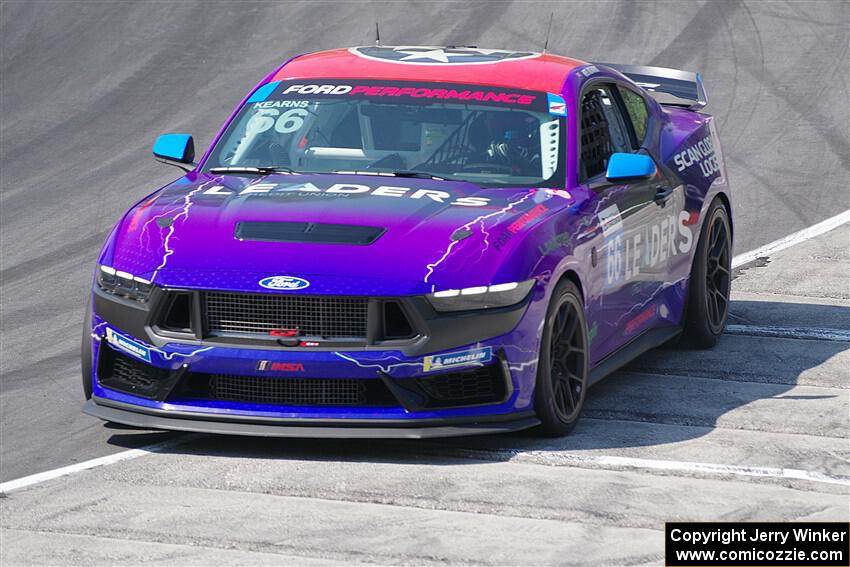 Kel Kearns' Ford Mustang Dark Horse R