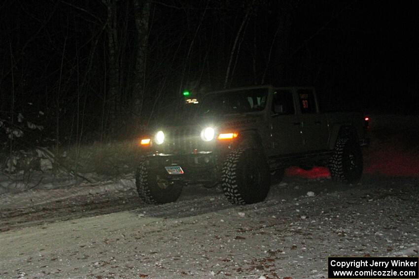 A Jeep Wrangler Rubicon sweeps SS4, Nemadji Trail West II.