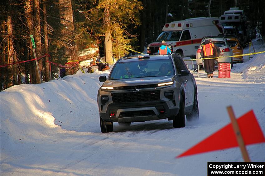 A Chevy Traverse SUV sweeps SS15, Agren-Hunters II.