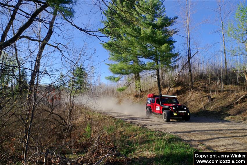 A Jeep Wrangler Rubicon sweeps SS6, Kabekona III.
