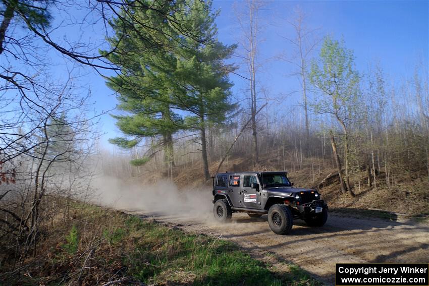 A Jeep Wrangler sweeps SS6, Kabekona III.