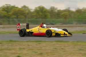 John Janssen's Formula Continental Van Diemen RF02/Mazda