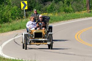 James Vasel's 1911 Brush Model Eand Pat McDivitt's 1906 Ford Model F