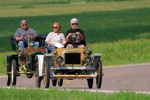 James Vasel's 1911 Brush Model E and Pat McDivitt's 1906 Ford Model F