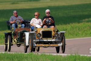 James Vasel's 1911 Brush Model E and Pat McDivitt's 1906 Ford Model F