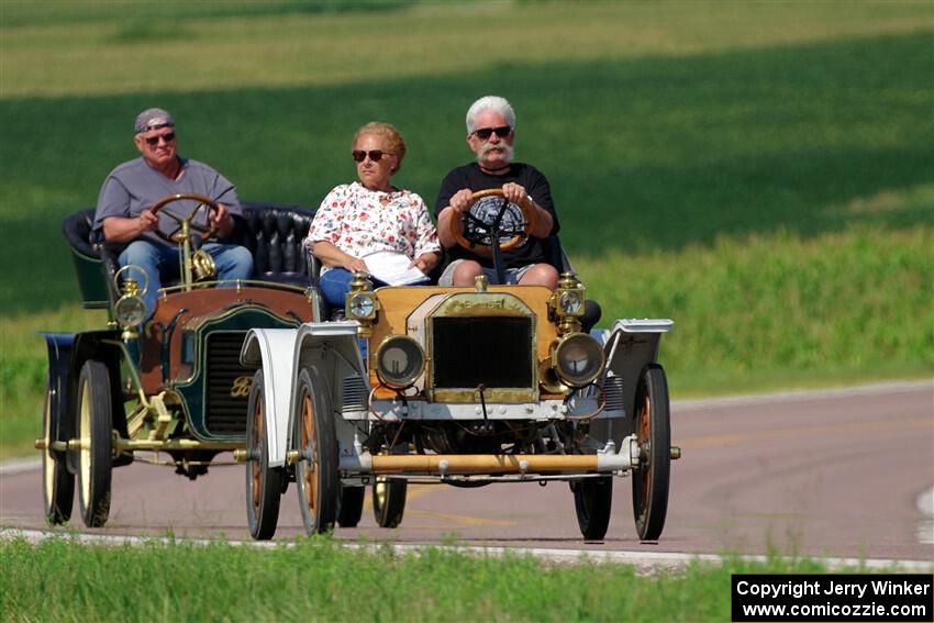 James Vasel's 1911 Brush Model E and Pat McDivitt's 1906 Ford Model F