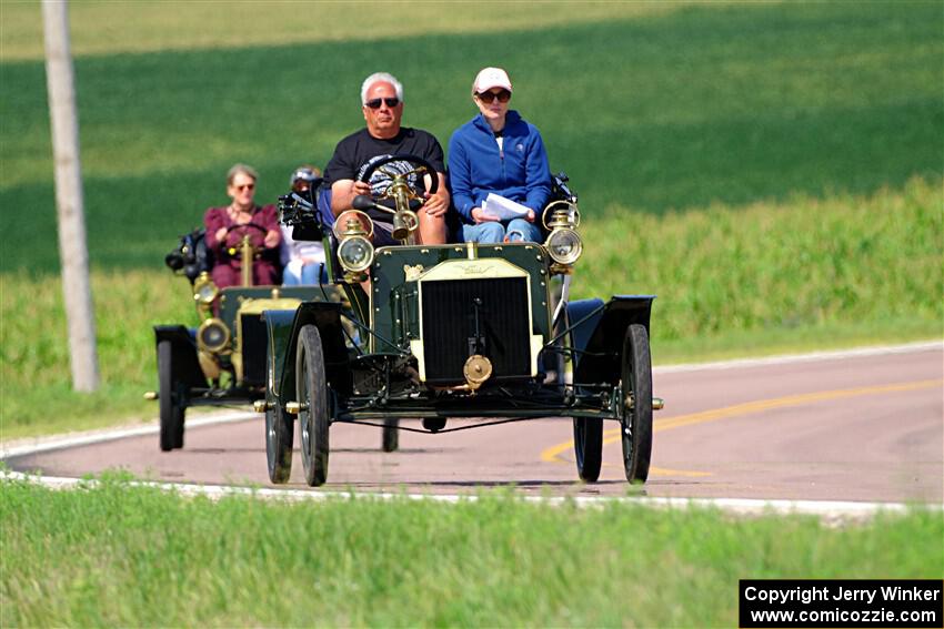 Dave Shadduck's 1907 Ford and Kathryn Brewer's 1907 Ford