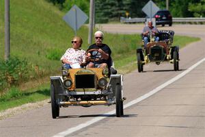 James Vasel's 1911 Brush Model E and Pat McDivitt's 1906 Ford Model F