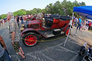 1910 White Model 00 on display at the finish.