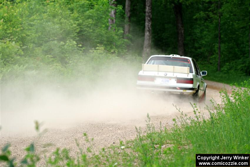 Elena Huizar / Julienne Ciacico BMW 325i on SS1, Camp 3 North.