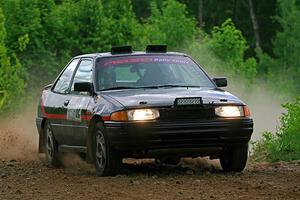Joe Boburka / Elizabeth Unglenieks-Ploeg Ford Escort on SS1, Camp 3 North.