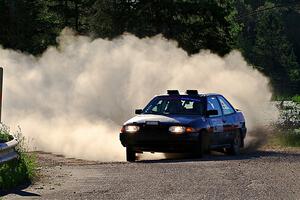 Joe Boburka / Elizabeth Unglenieks-Ploeg Ford Escort on SS6, Camp 3 South.