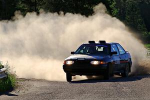 Joe Boburka / Elizabeth Unglenieks-Ploeg Ford Escort on SS6, Camp 3 South.