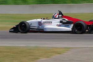 John Janssen's Formula Continental Van Diemen RF02/Mazda