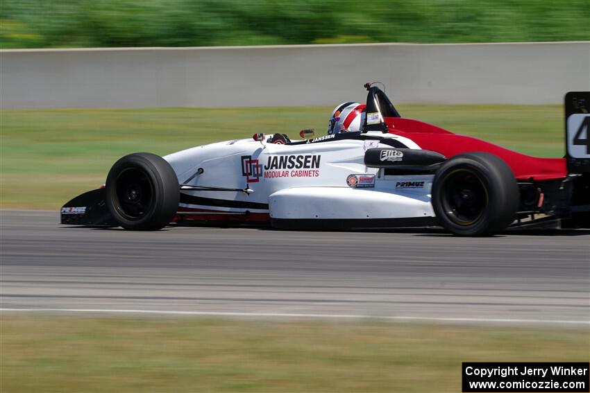 John Janssen's Formula Continental Van Diemen RF02/Mazda