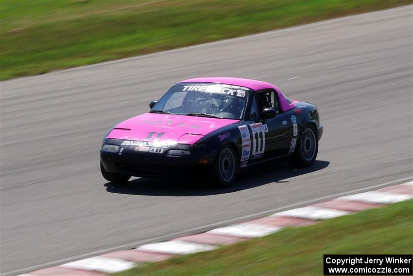 Sophie Jones' Spec Miata Mazda Miata