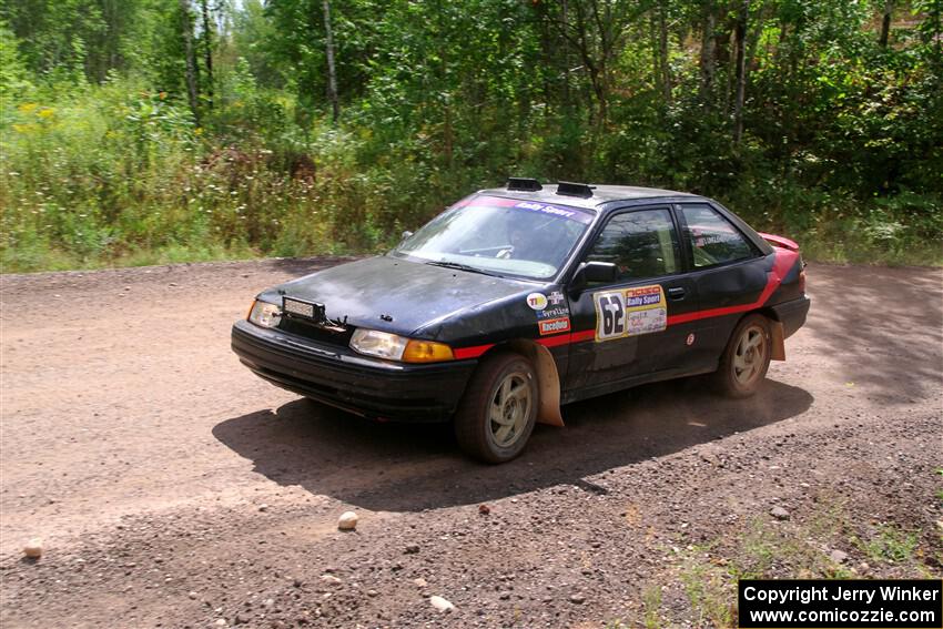 Joe Boburka / Elizabeth Unglenieks-Ploeg Ford Escort on SS3, Norway Home.