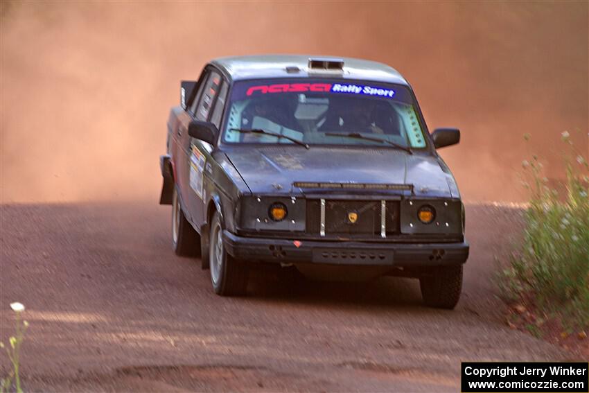 Adam Brock / Shanti Witt Volvo 244 on SS5, Norway South II.