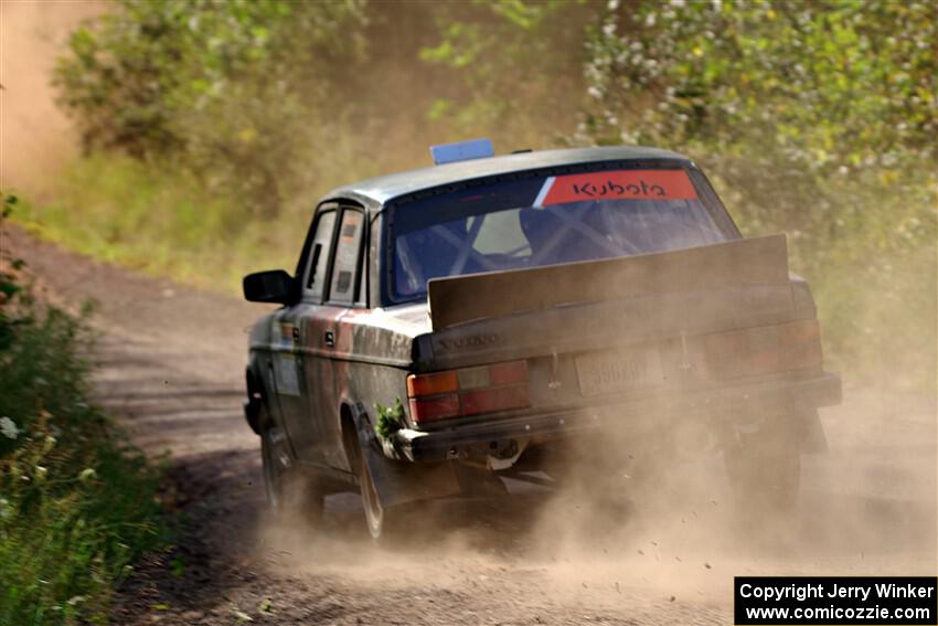 Adam Brock / Shanti Witt Volvo 244 on SS5, Norway South II.